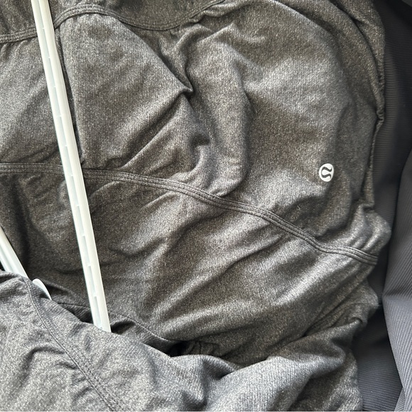 Lululemon Reversible Dance Studio Jacket Size 6 - Picture 3 of 3